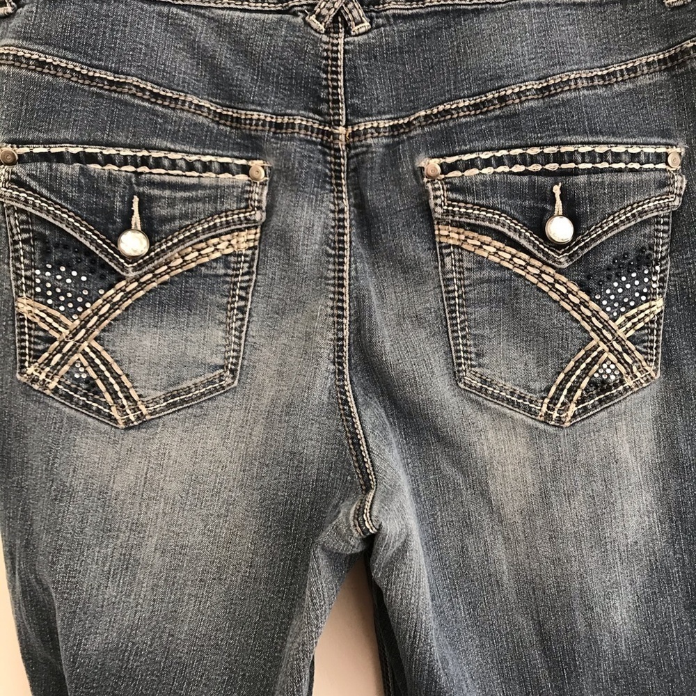 Bling Capris - Picture 6 of 7